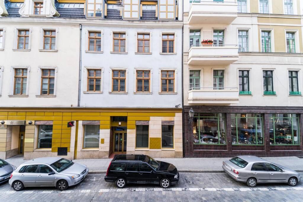 3 Rooms Big Apartment - 150 M Town Hall - Nice Design Vratislav Exteriér fotografie